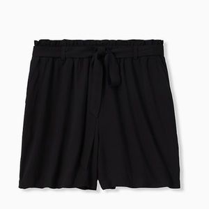 SELF TIE PAPERBAG WAIST MID SHORT - CHALLIS BLACK